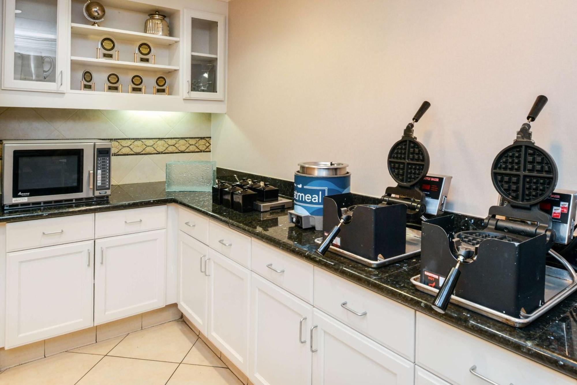 Homewood Suites By Hilton Fresno Exteriér fotografie