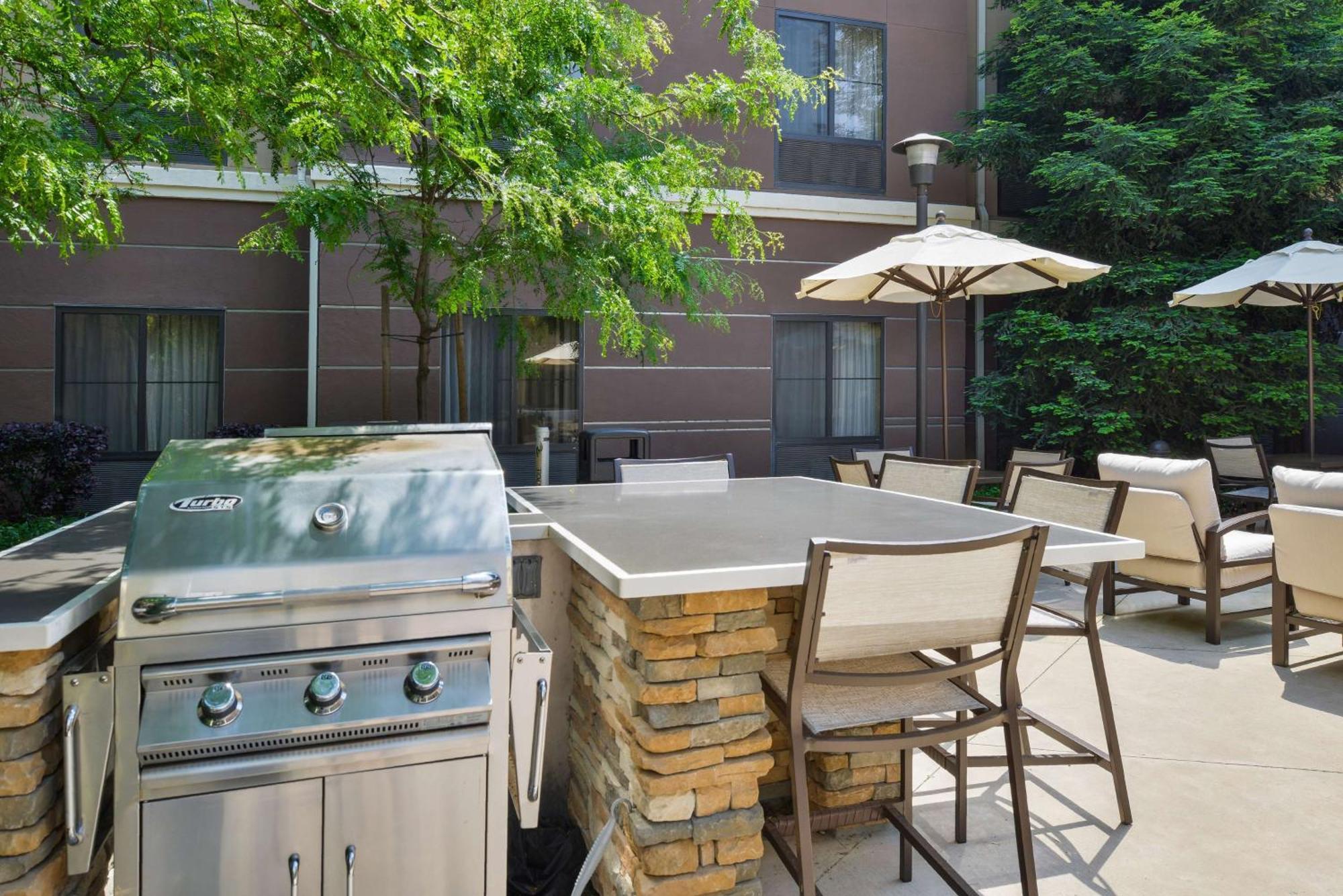 Homewood Suites By Hilton Fresno Exteriér fotografie